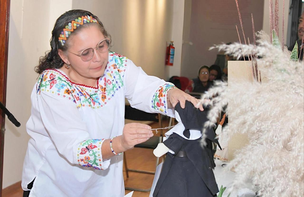 Invita el Ayuntamiento de Tlaxcala a conocer exposición de muñecas artesanales